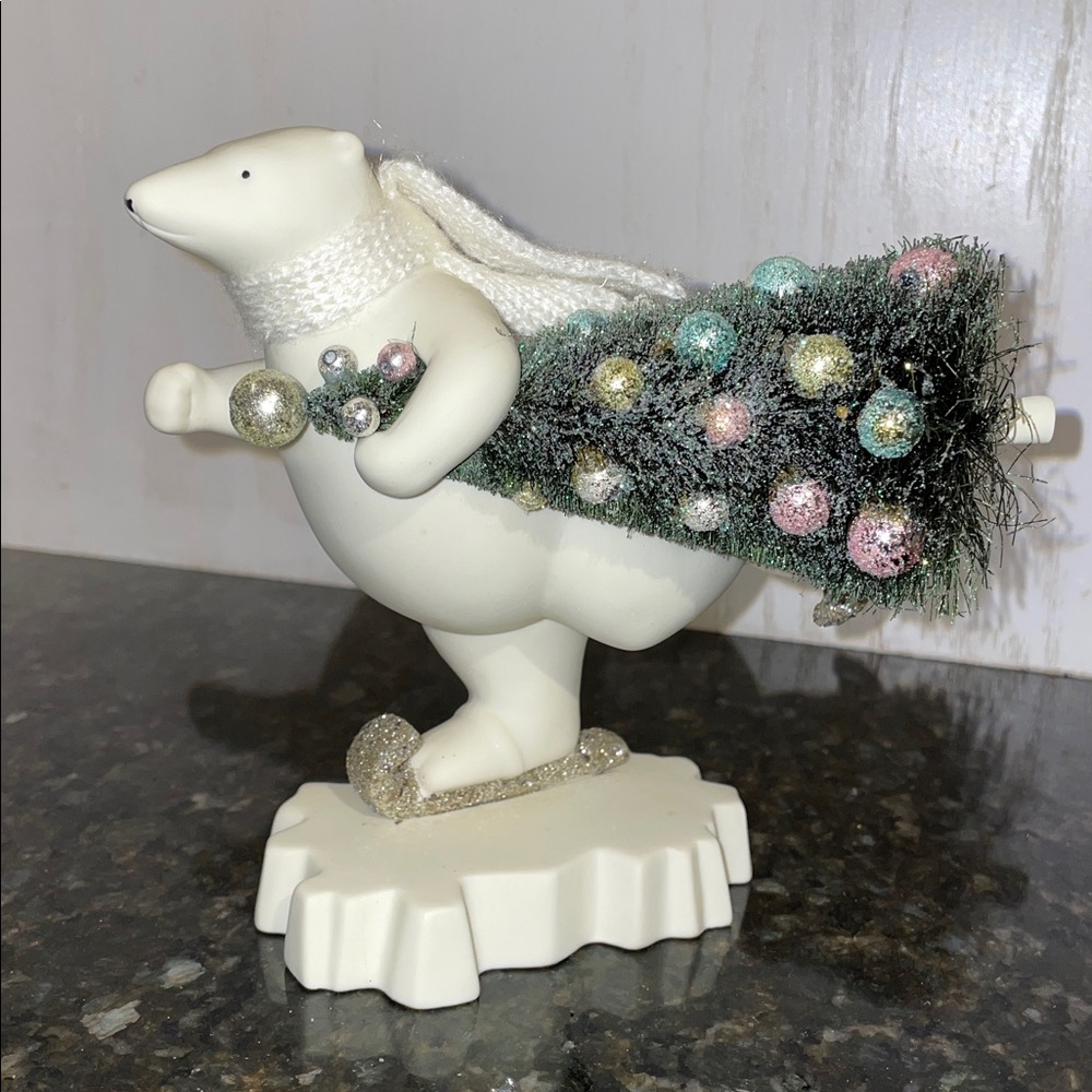 Dept.56 Snowbabies Polar Bear Figurine with Christmas Tree